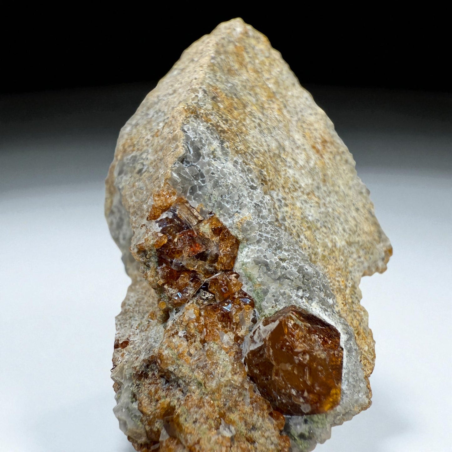 Spessartine Garnet on Matrix - Skardu Pakistan - 72 g - 6.5x4x2.3 cm