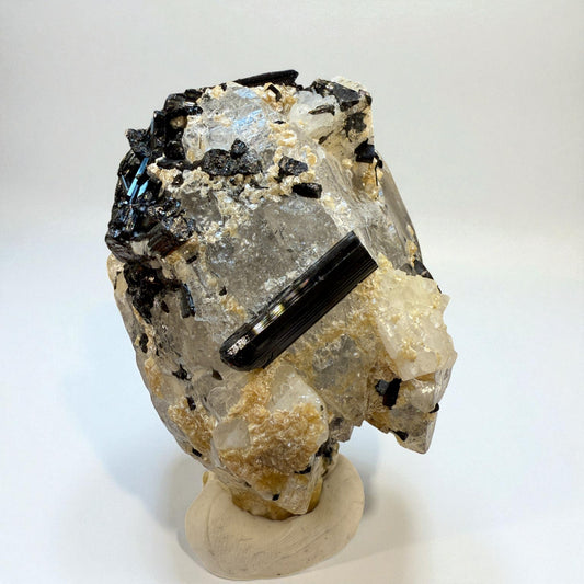 Black Tourmaline on Quartz Crystal - Skardu Valley - 162g - 6.5x5x4 cm