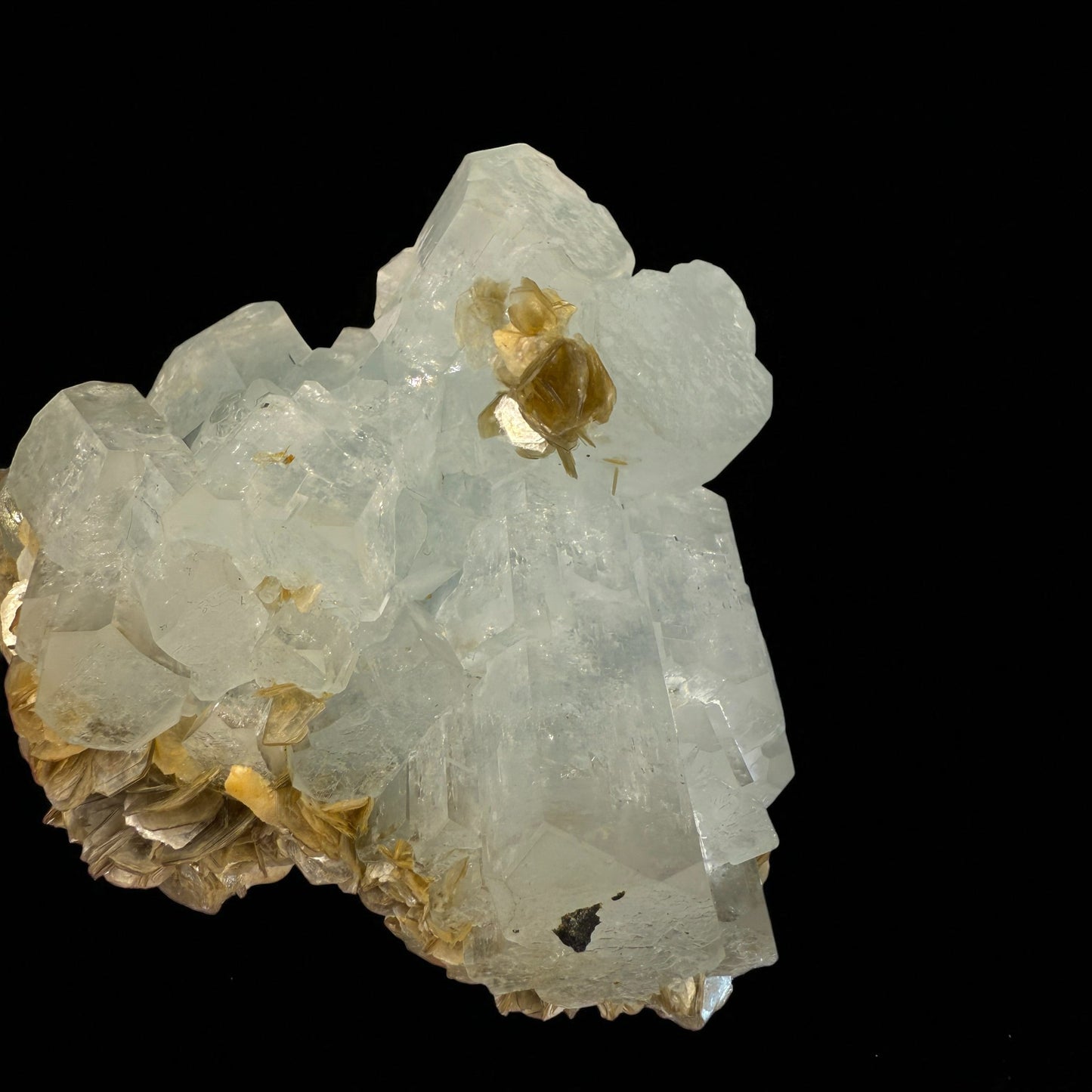 Aquamarine Crystal with Muscovite - Nagar Valley - 345g - 9x8.5x4.5 cm