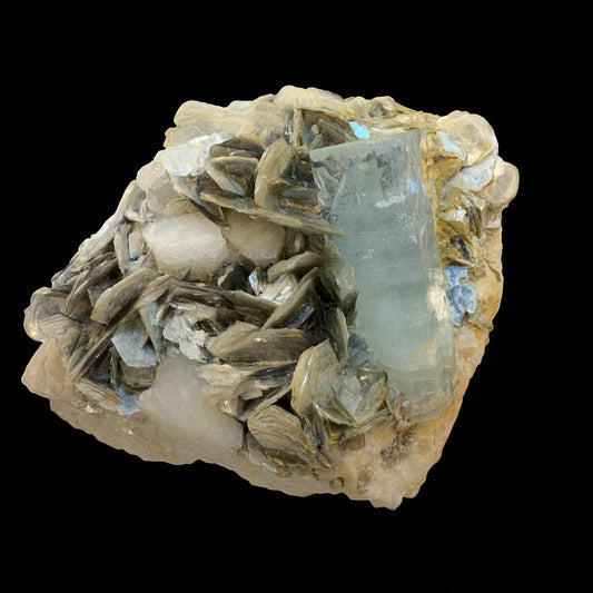 Aquamarine Crystal with Muscovite - Nagar Valley - 715g - 11x8.5x8 cm