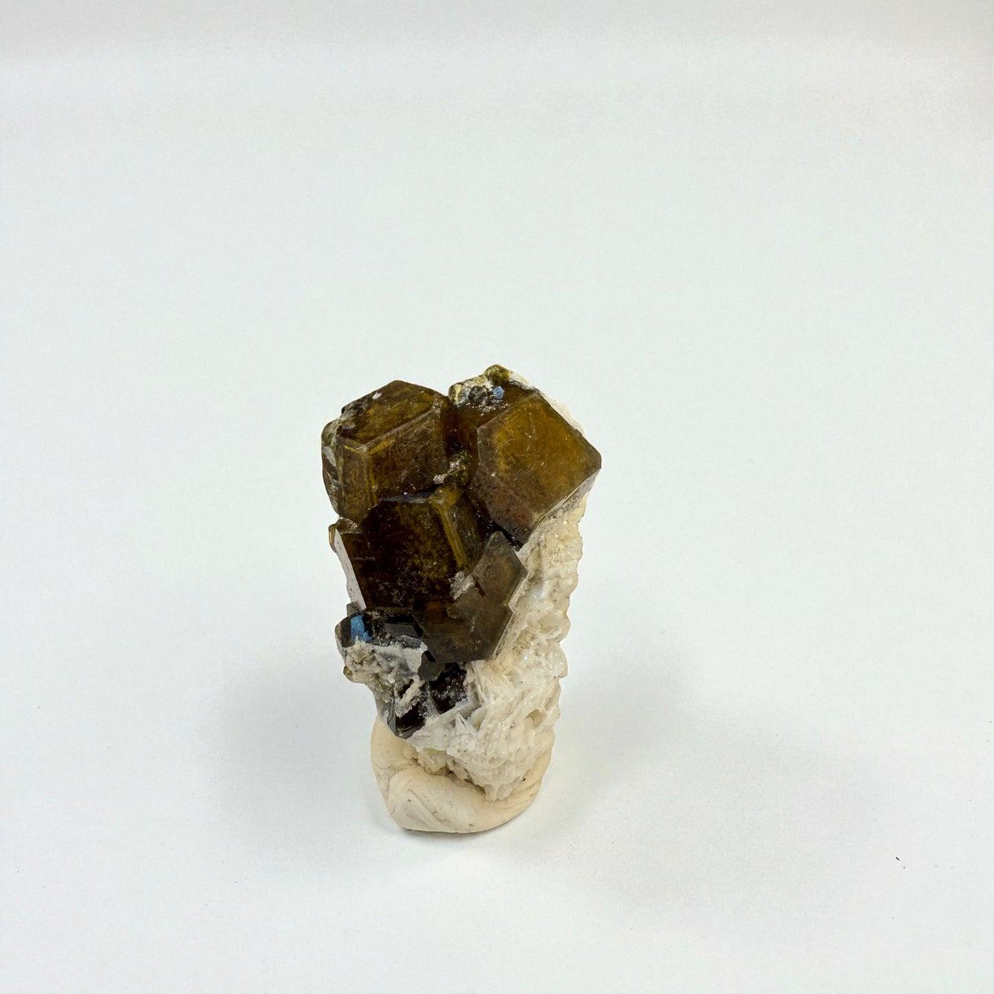 Andradite Garnet Rare Specimen - Skardu Pakistan - 25g - 4x2.5x1.3 cm