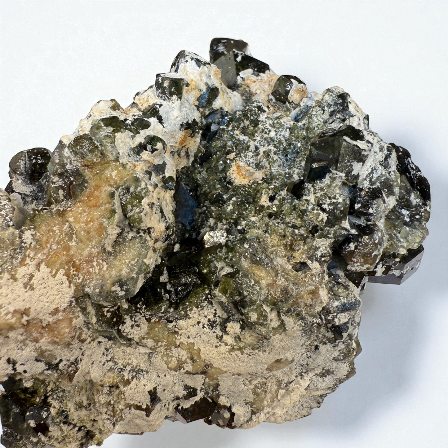 Andradite Garnet Specimen - Skardu Pakistan - 357g - 8.5x6x5 cm