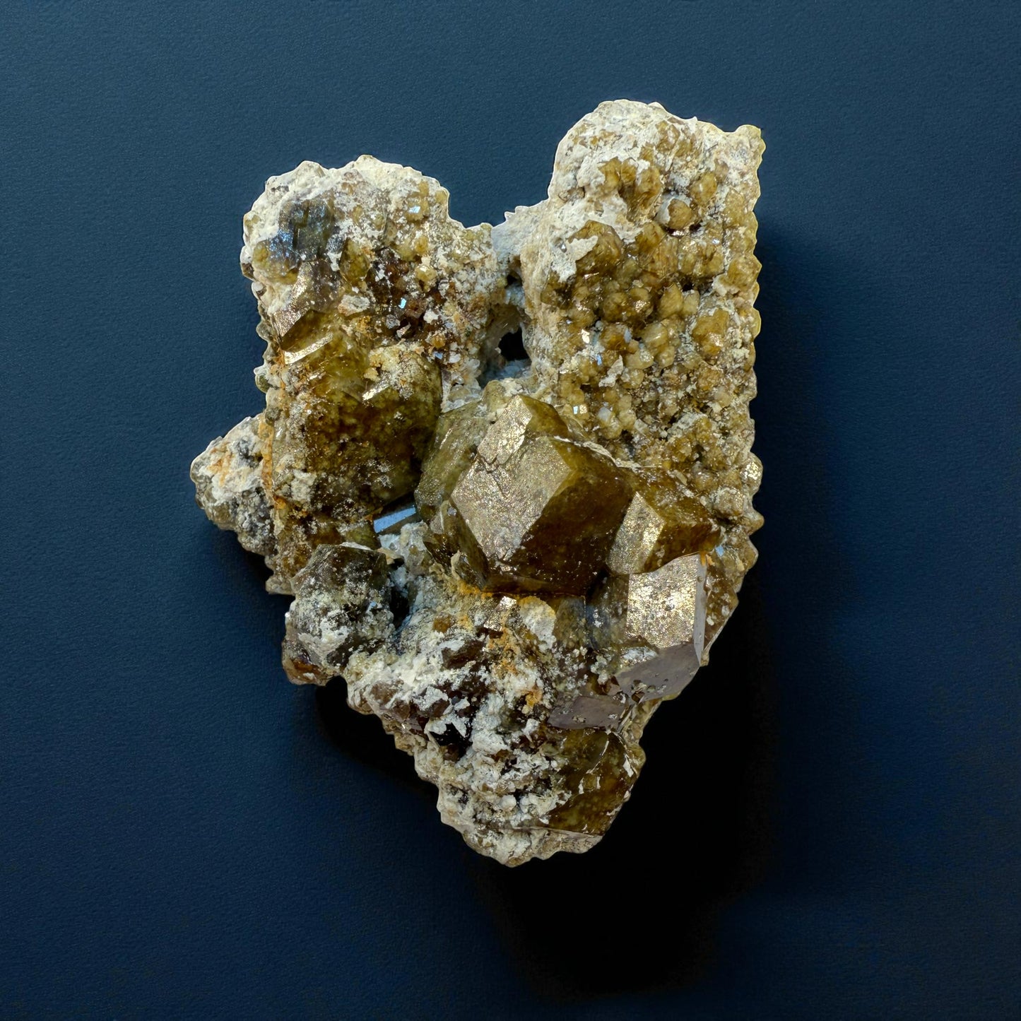 Andradite Garnet Specimen - Skardu Pakistan - 263 g - 7.7x7.2x4.7cm