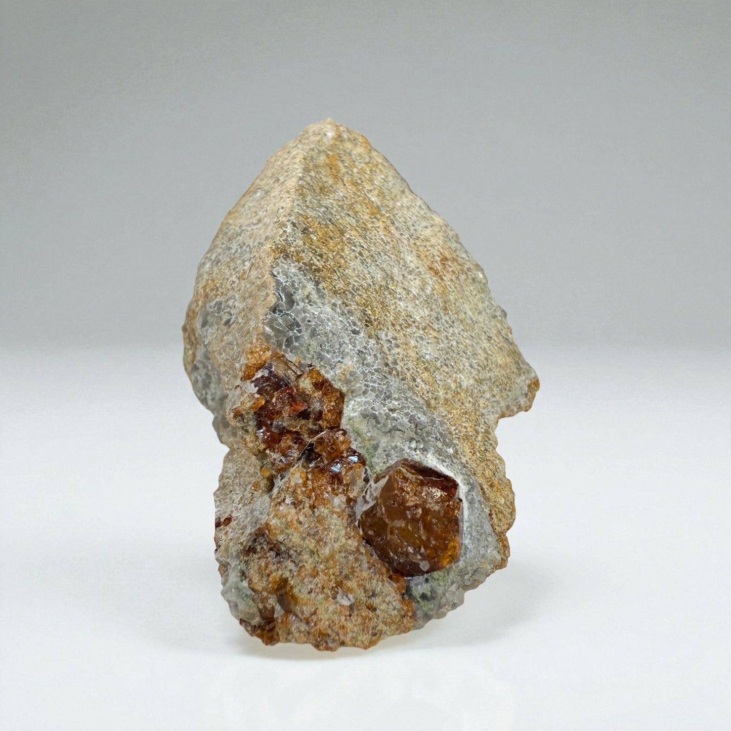 Spessartine Garnet on Matrix - Skardu Pakistan - 72 g - 6.5x4x2.3 cm