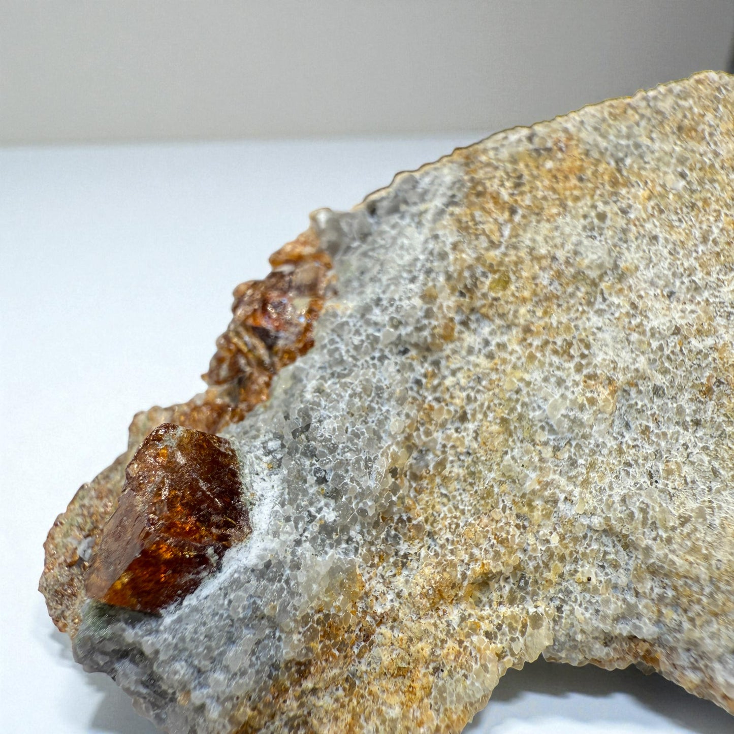 Spessartine Garnet on Matrix - Skardu Pakistan - 72 g - 6.5x4x2.3 cm