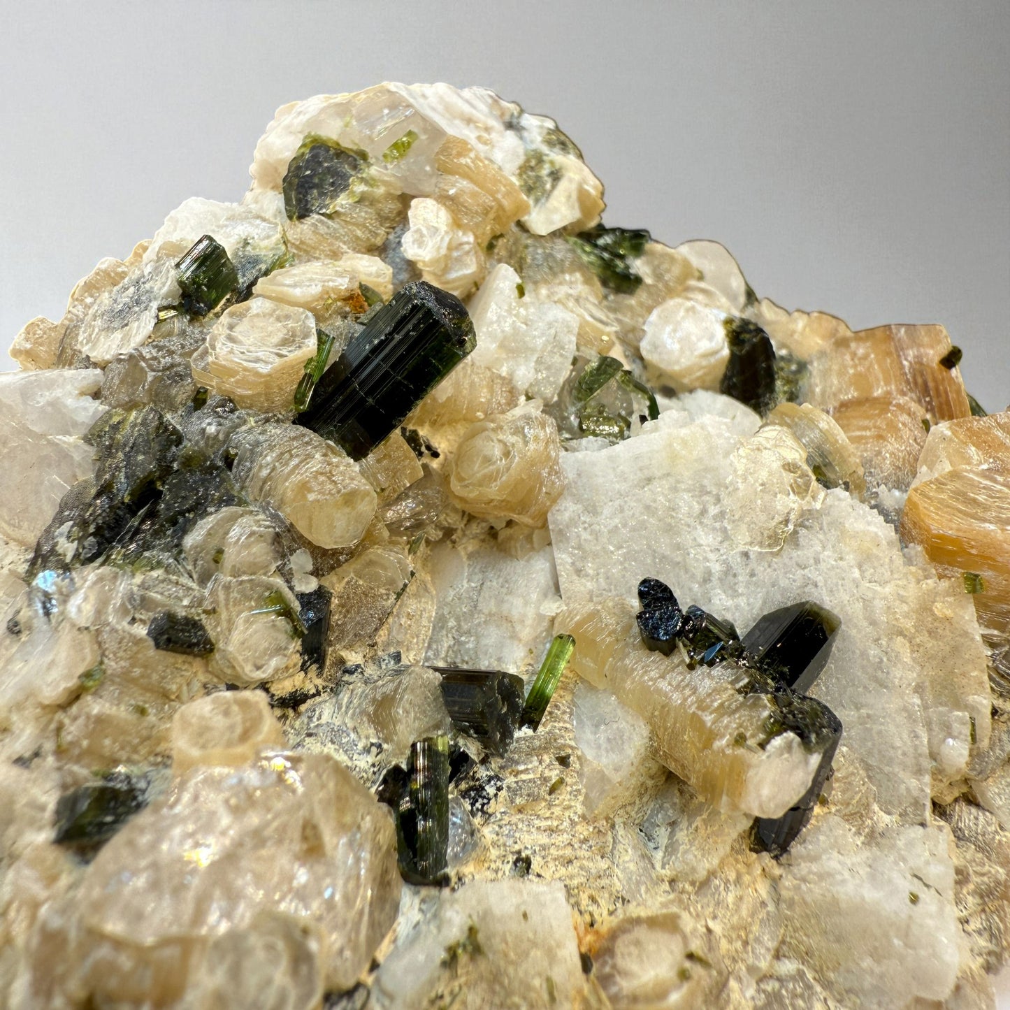 Green Tourmaline on Feldspar - Skardu Pakistan - 422g - 10.5x8.5x4 cm
