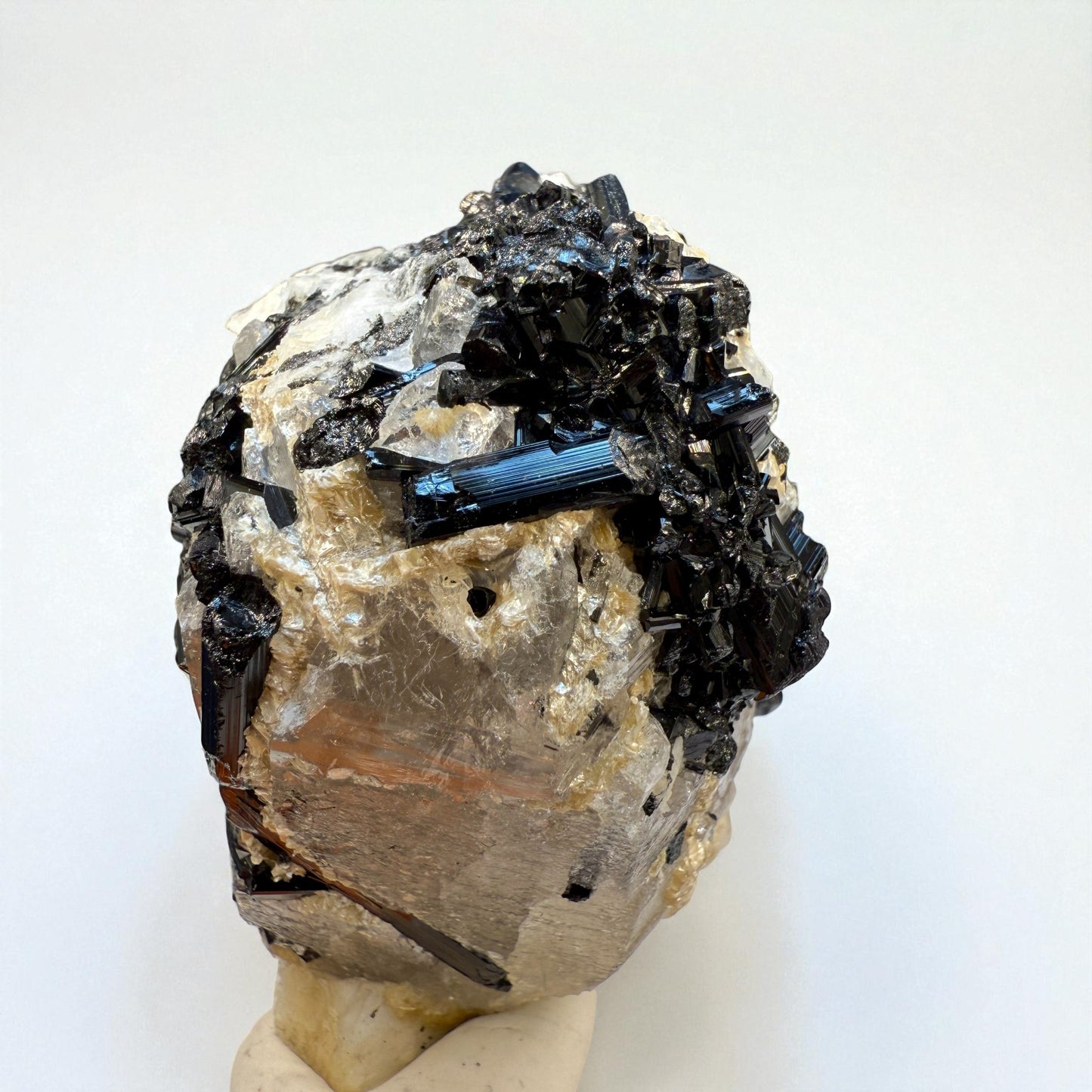 Black Tourmaline on Quartz Crystal - Skardu Valley - 162g - 6.5x5x4 cm