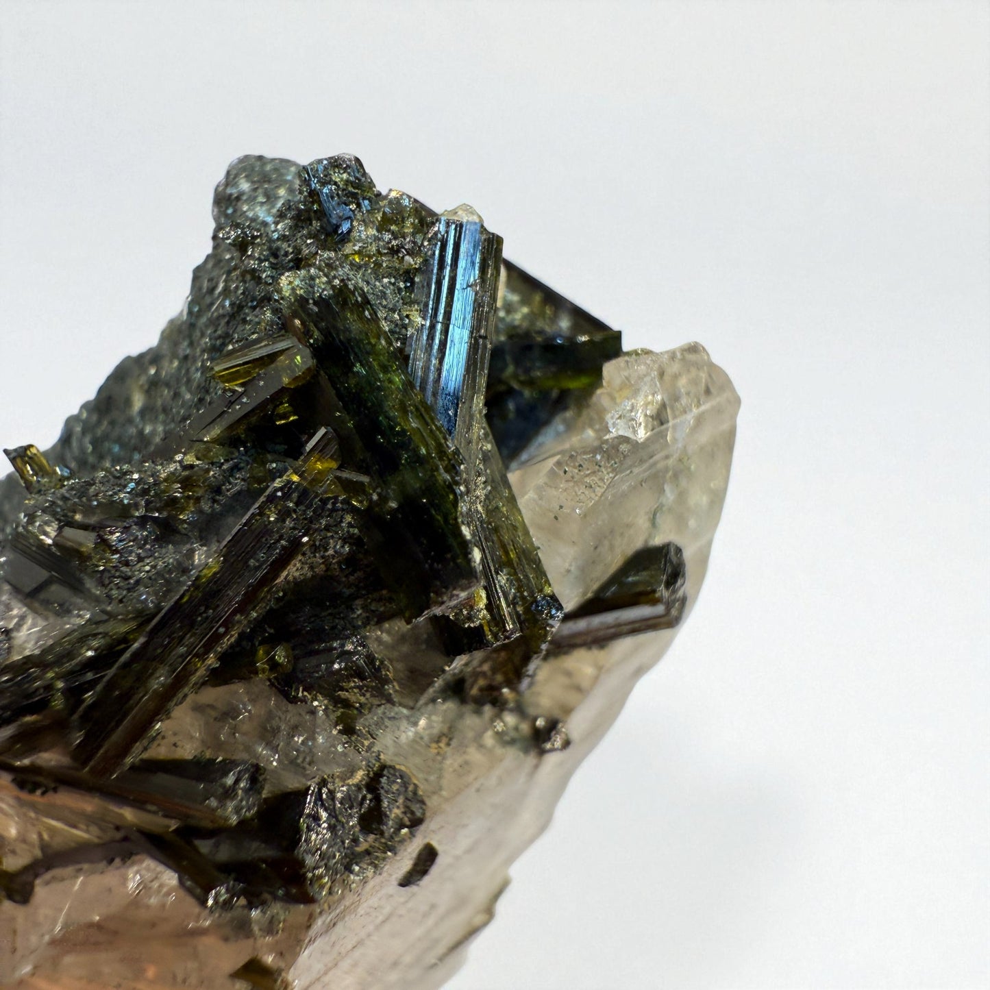 Green Tourmaline on Chlorite Quartz Crystal from Gilgit - 60g - 6x3x2.5 cm