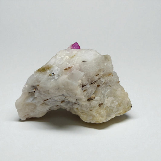 Natural Ruby Gemstone Specimen - Hunza, Pakistan - 23g - 4x2.5x2 cm