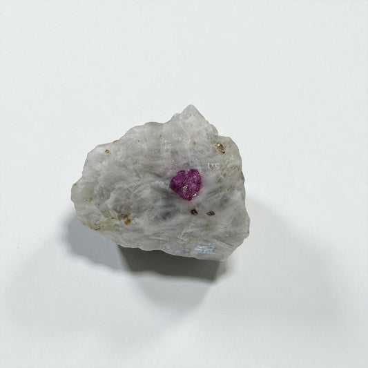 Natural Ruby Gemstone Specimen - Hunza, Pakistan - 16g - 3.5x2.5x1 cm