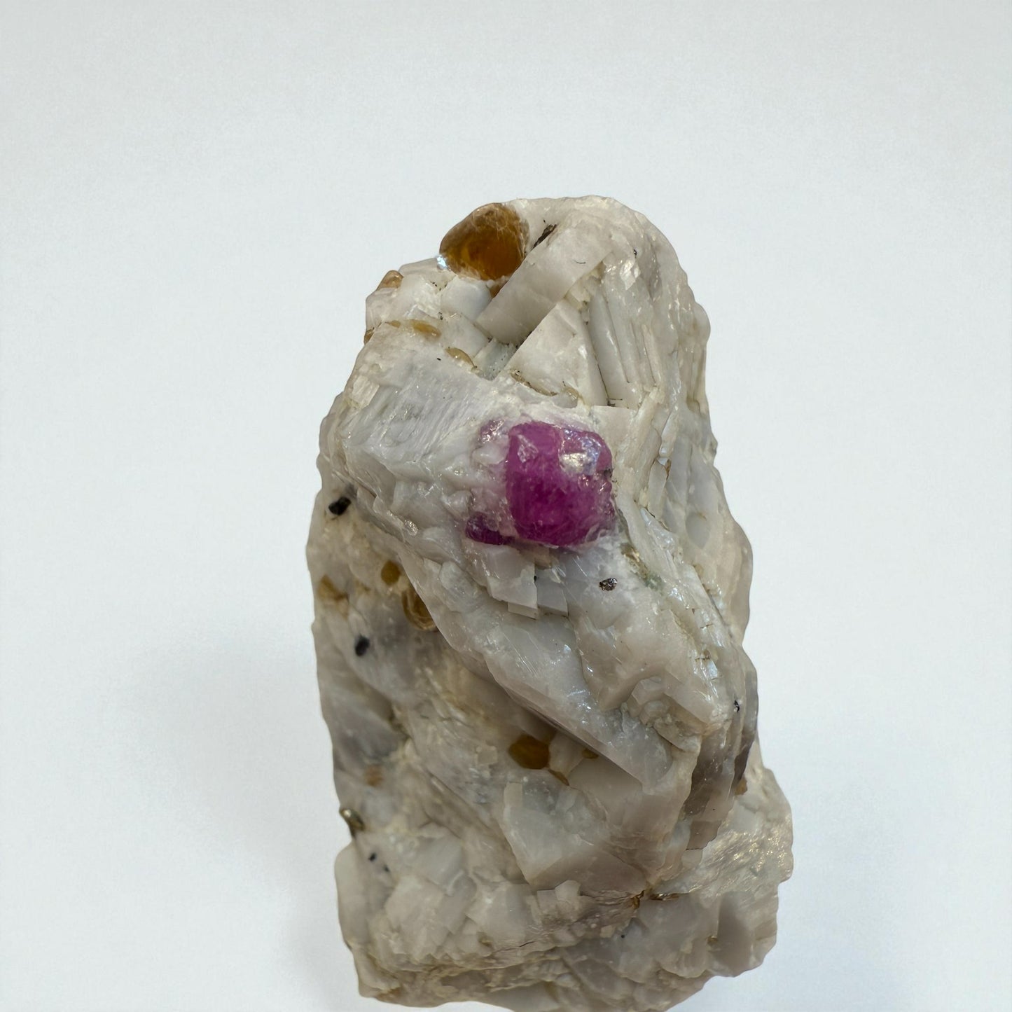 Natural Ruby Gemstone Specimen - Hunza, Pakistan - 18g - 4x2x2 cm