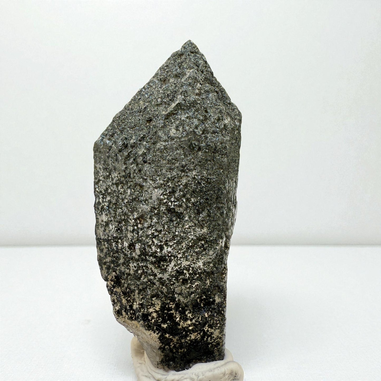 Chlorite Quartz Gemstone Specimens - Skardu Pakistan - 70g - 7x3.5x2.5 cm