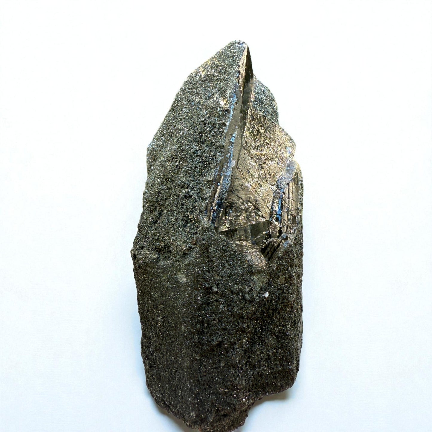 Chlorite Quartz Gemstone Specimens - Skardu Pakistan - 224g -11x5x4 cm