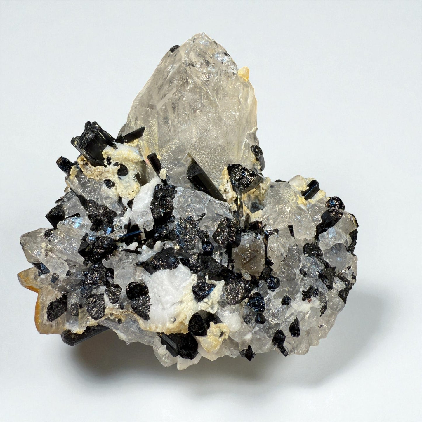 Black Tourmaline on Quartz - Skardu Pakistan - 218g - 8x7.2x5 cm