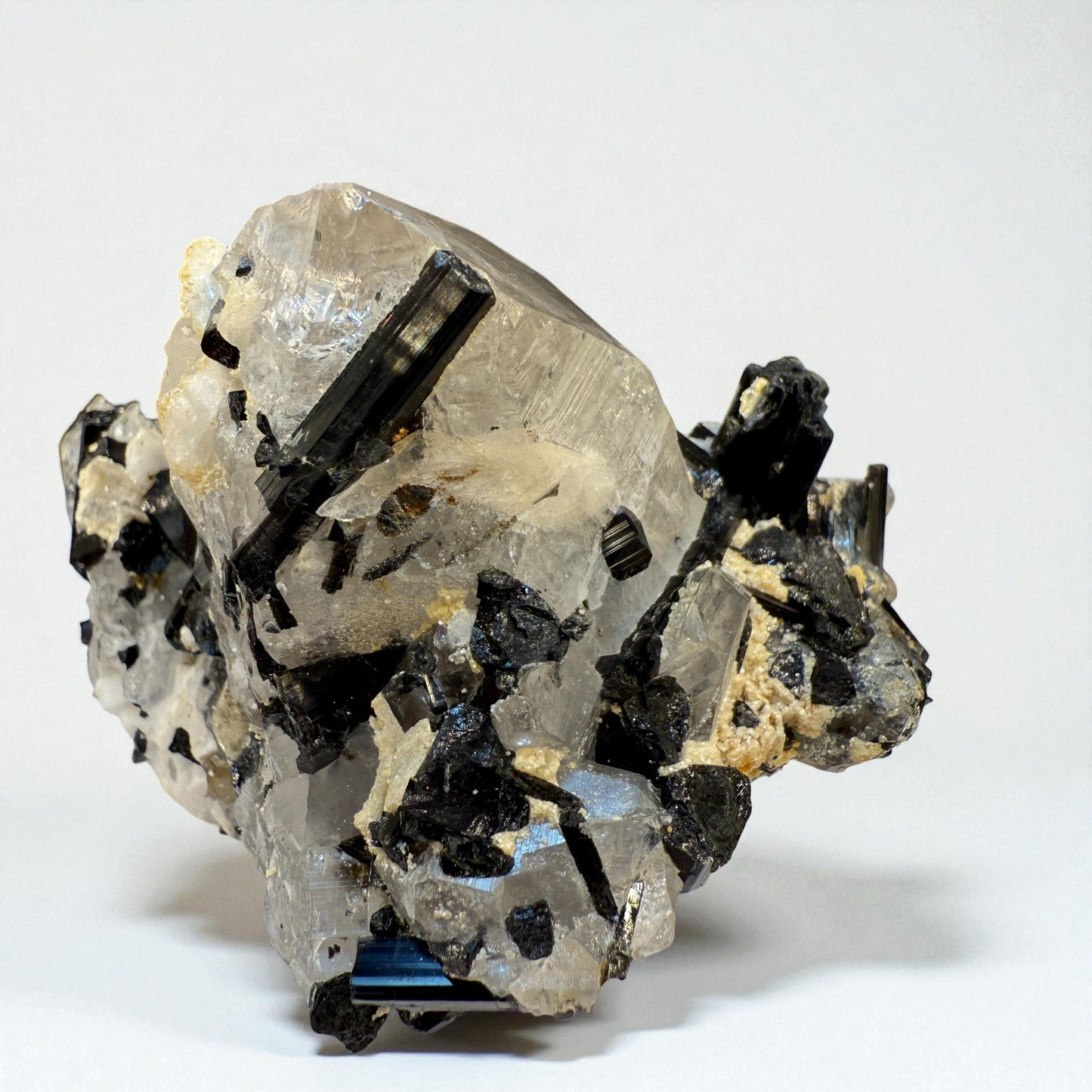 Black Tourmaline on Quartz - Skardu Pakistan - 218g - 8x7.2x5 cm
