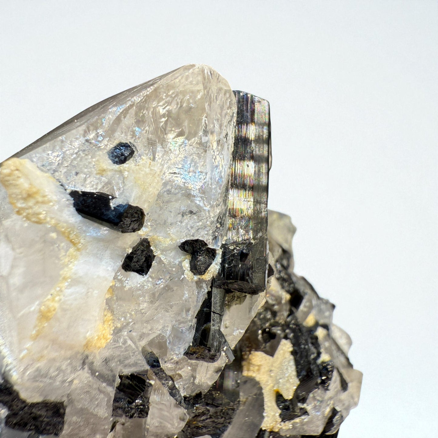 Black Tourmaline on Quartz - Skardu Pakistan - 218g - 8x7.2x5 cm