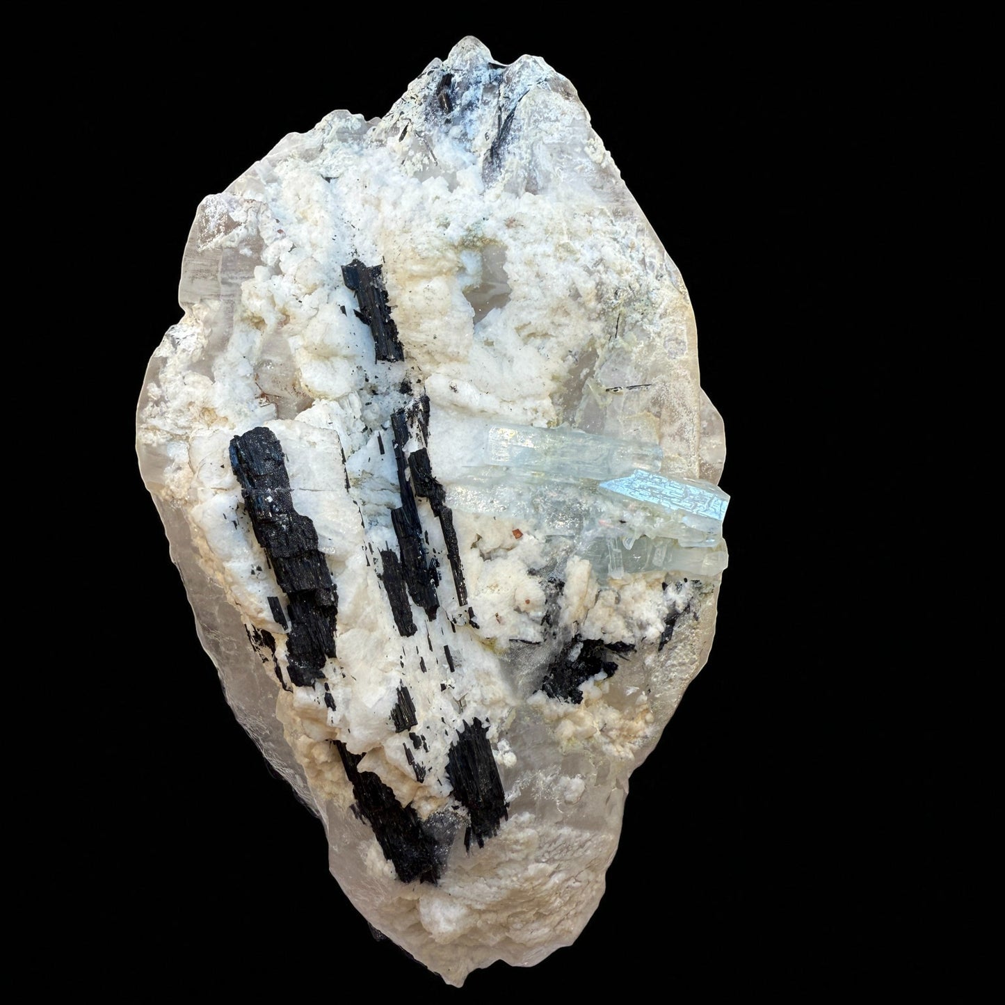 Aquamarine, Tourmaline, Quartz - Skardu Valley -1860g- 16x10.5x10.5 cm