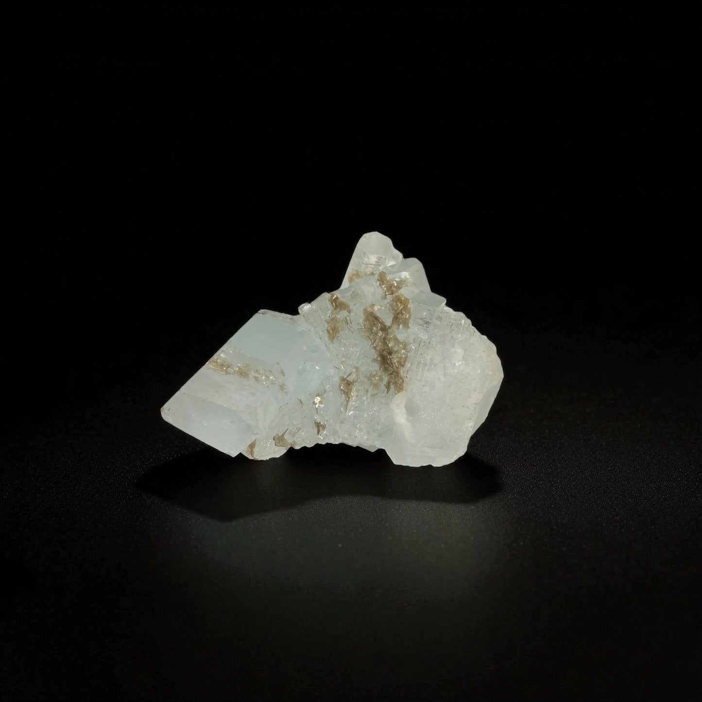 Aquamarine Crystal with Muscovite - Nagar Valley - 84g - 6.5x5.5x3 cm