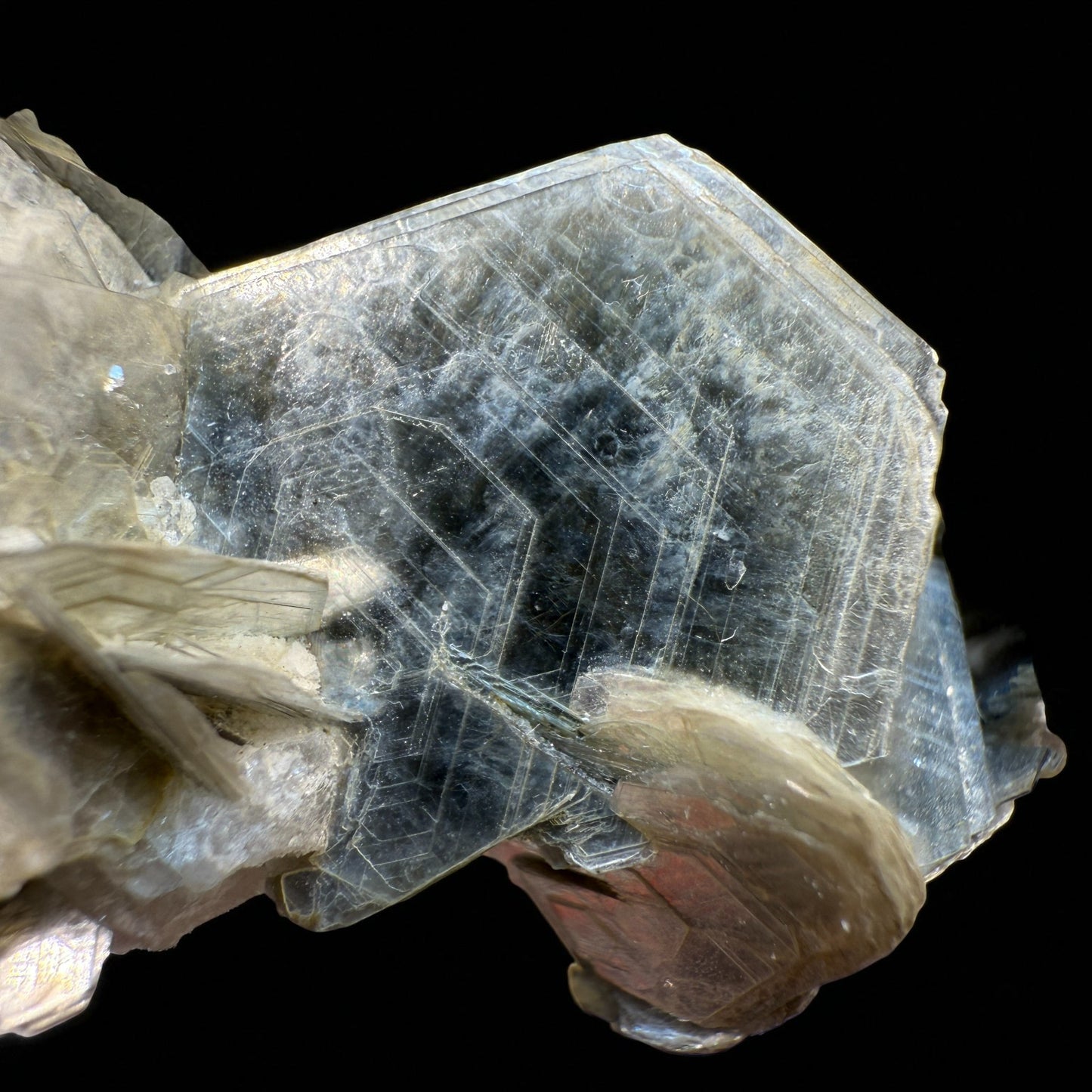 Aquamarine Crystal with Muscovite - Nagar Valley - 532g - 12x10x4 cm
