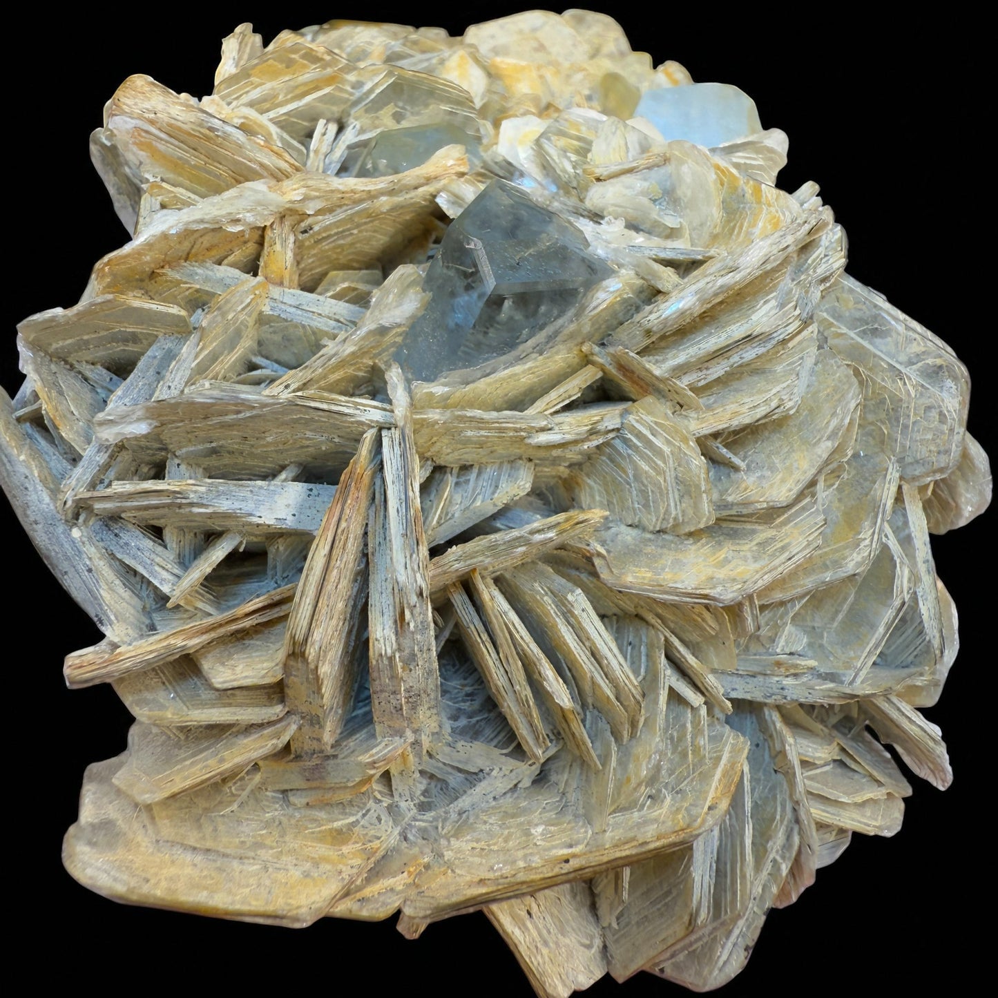 Aquamarine Crystal with Muscovite - Nagar Valley - 443g - 10x7x4.5 cm