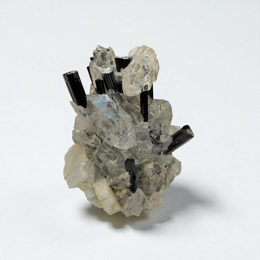 Black Tourmaline on Quartz - Skardu Pakistan - 17g - 3.5x3.x1.5 cm
