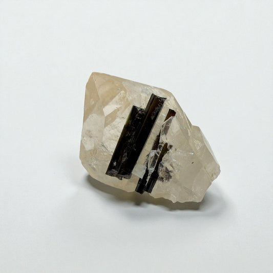 Black Tourmaline Quartz - Skardu Valley - 18g - 3.5x2.5x2.5 cm