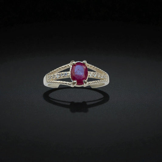 Vintage Ruby Ring – Oval Red Stone in Classic Silver Style